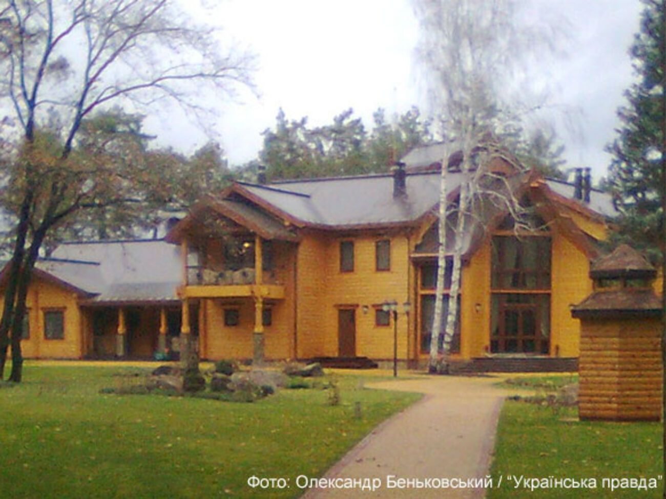 "Охотничий домик Януковича" на территории Сухолуцкого лесничества