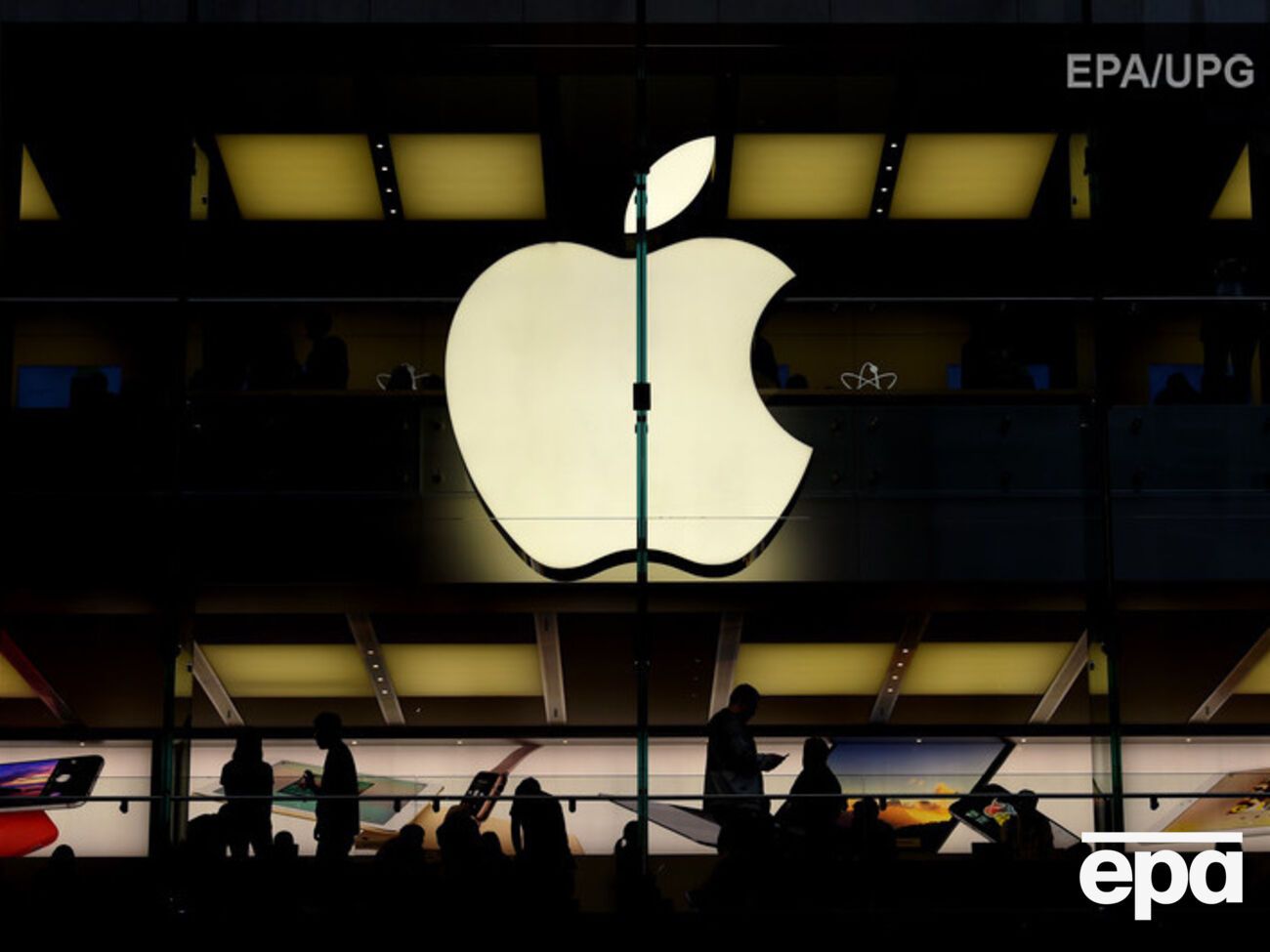 Apple и дальше будет проверять сумки своих сотрудников