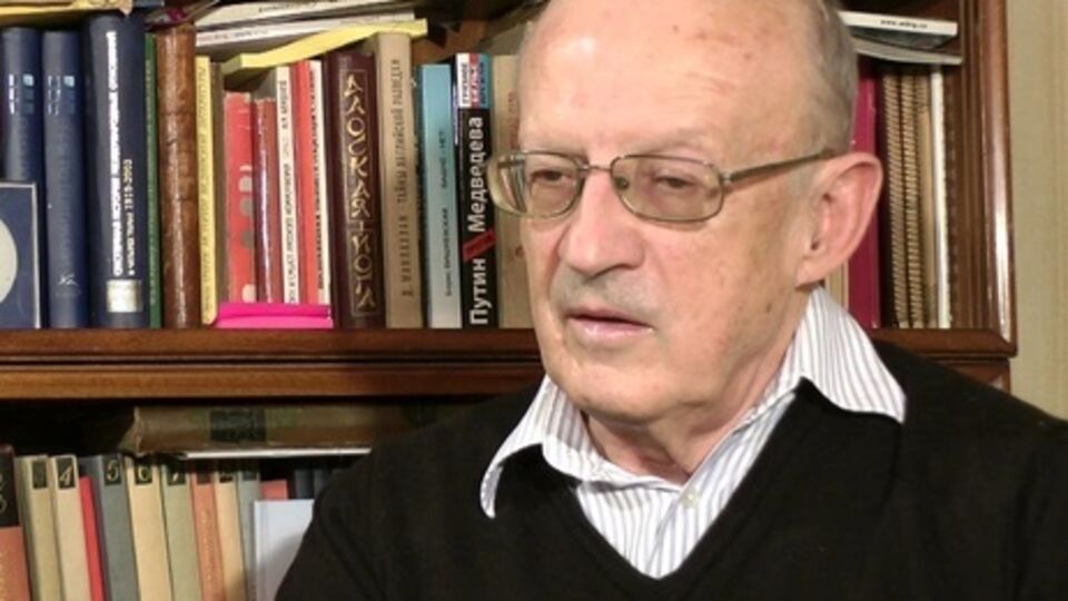 Пионтковский: Строгая Меркель и заносчивый Обама покажутся кремлевским почти родными после непонятных бородатых людей с кинжалами и противотанковыми ракетами