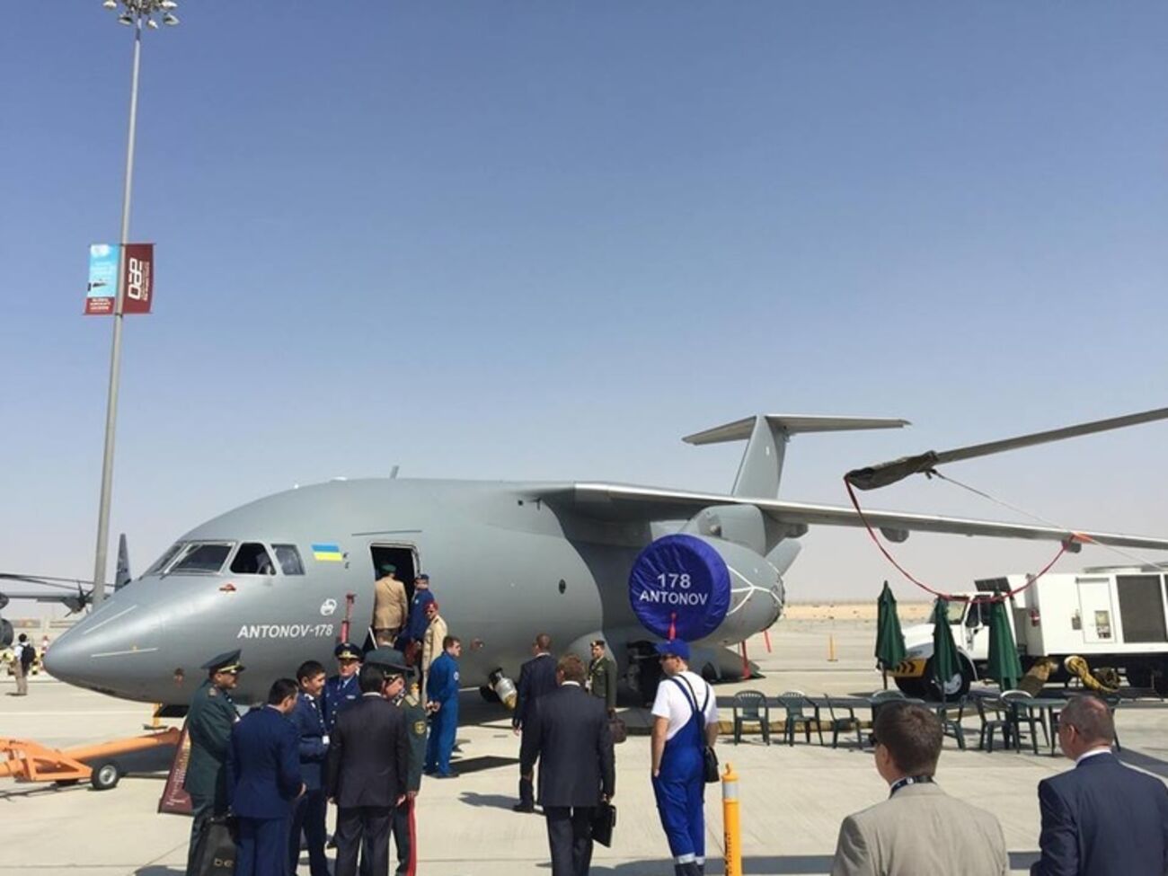 Украина презентовала на выставке в Саудовской Аравии новый самолет