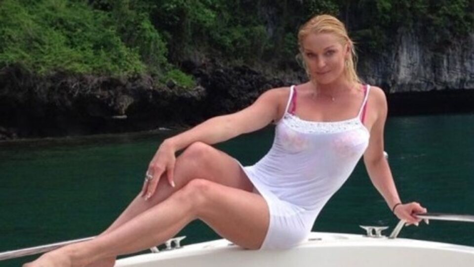 Анастасия Волочкова облачилась в латекс и показала откровенный танец