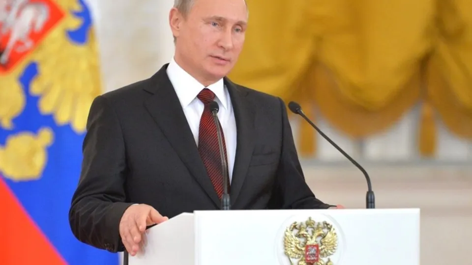 Путин: Вооруженные силы РФ пополняются новыми ракетными комплексами стратегического назначения