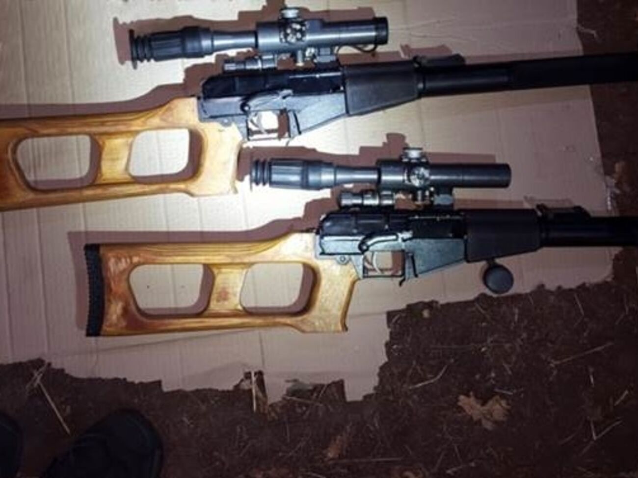 Контрабандист пытался завезти в Украину в том числе бесшумные снайперские винтовки