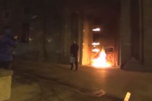 Сотник: Павленский подпалил лубянскому зверю задницу. Или "передницу"