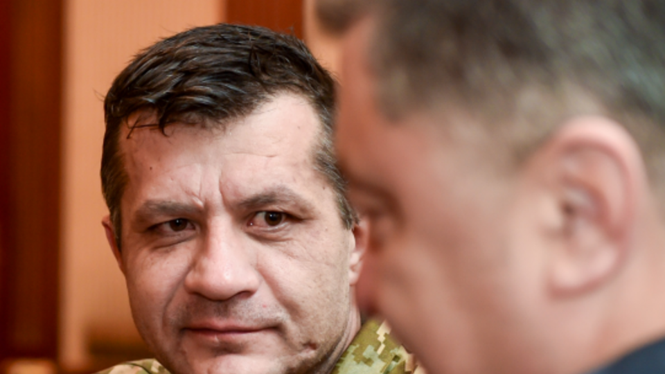 Порошенко встретился с освобожденным "киборгом"