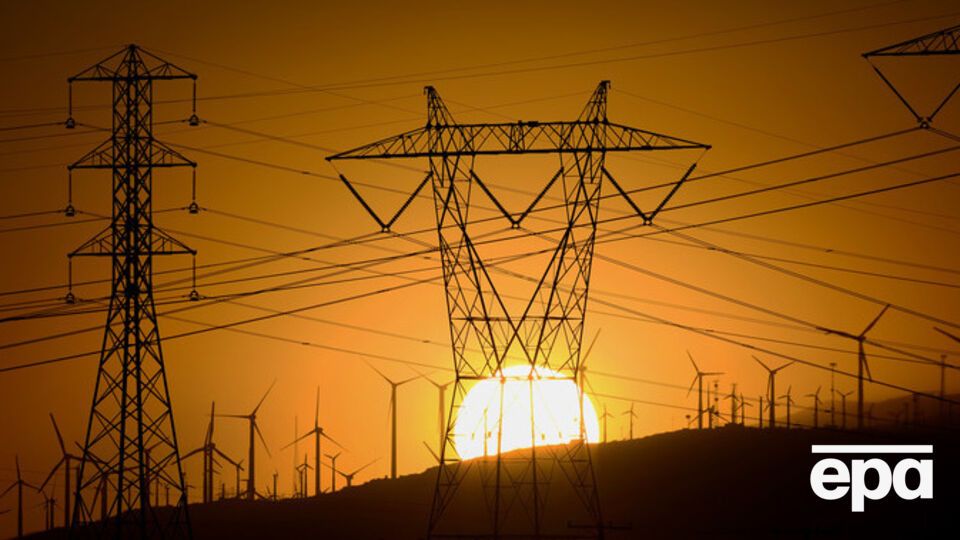 Свет в Севастополе будут включать по графику