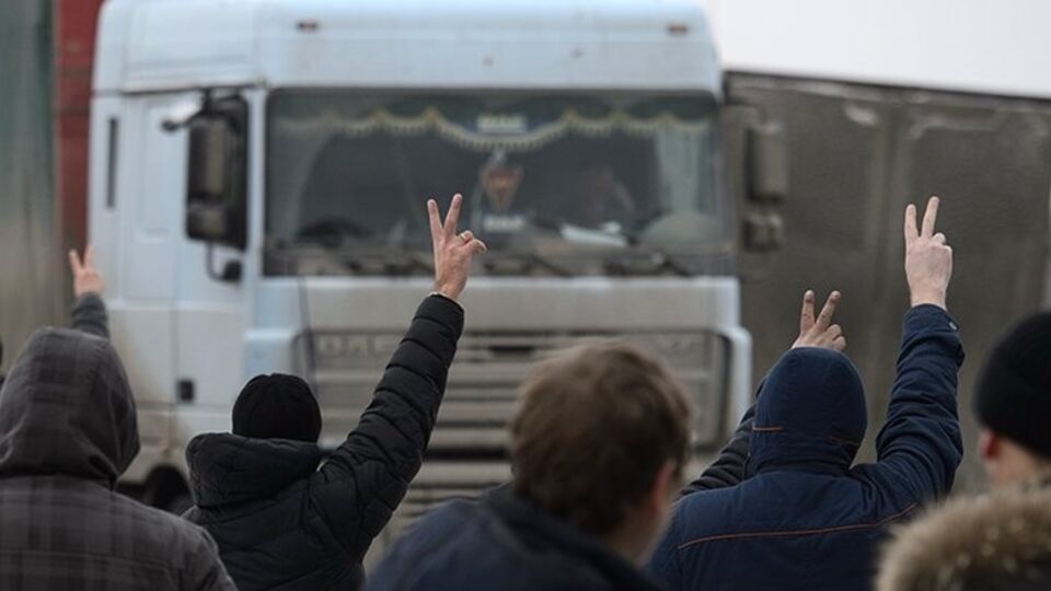 Госдума может запретить движение автоколонн в РФ