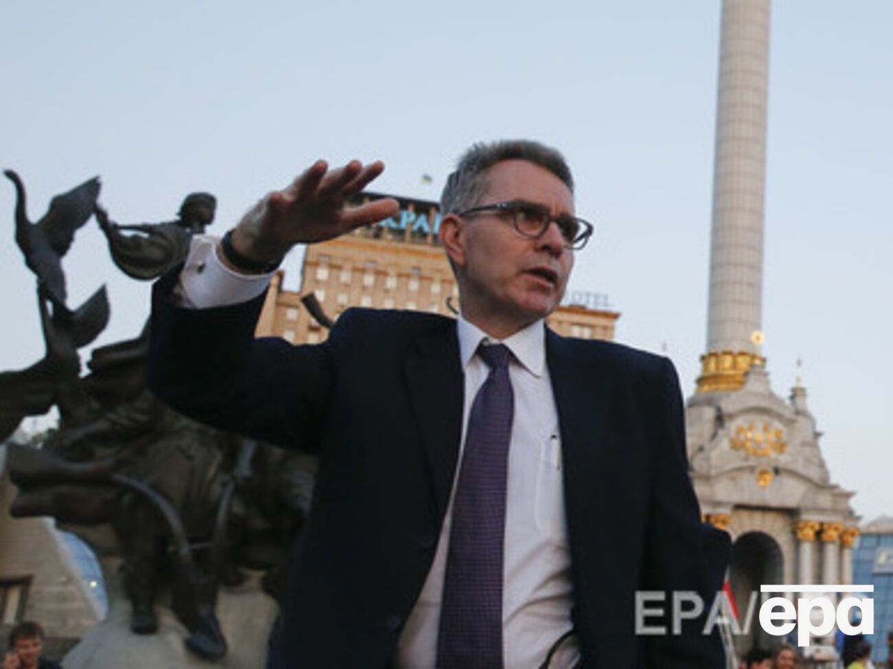 Джеффри Пайетт отреагировал на заявление нардепа от "Народного фронта" Николая Мартыненко о сложении мандата