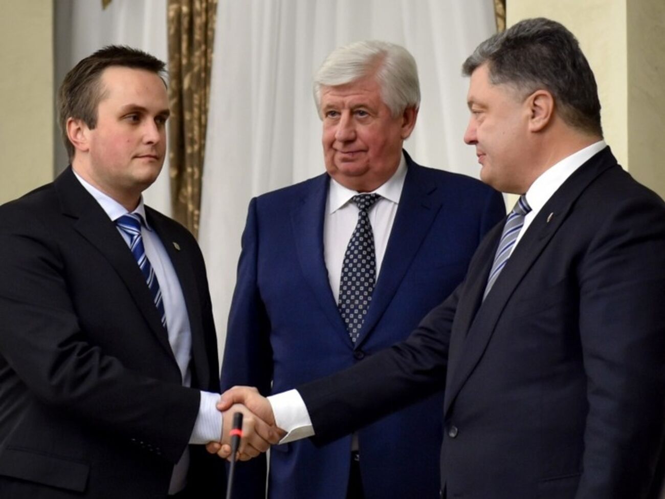 Порошенко:&nbsp;В Украине полностью сформирован отряд для преодоления коррупции. На фото &ndash; Назар Холодницкий, Виктор Шокин и Петр Порошенко