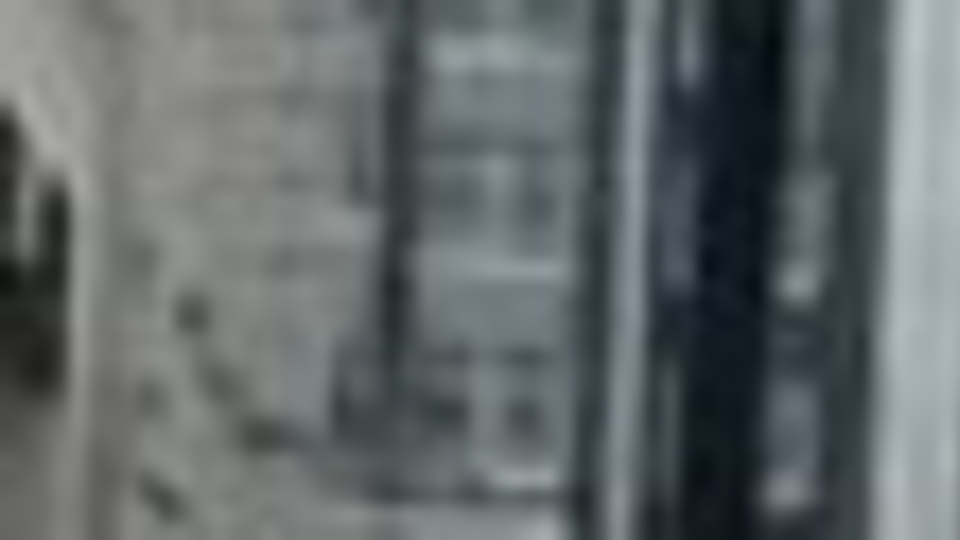 Тысячи людей были эвакуированы