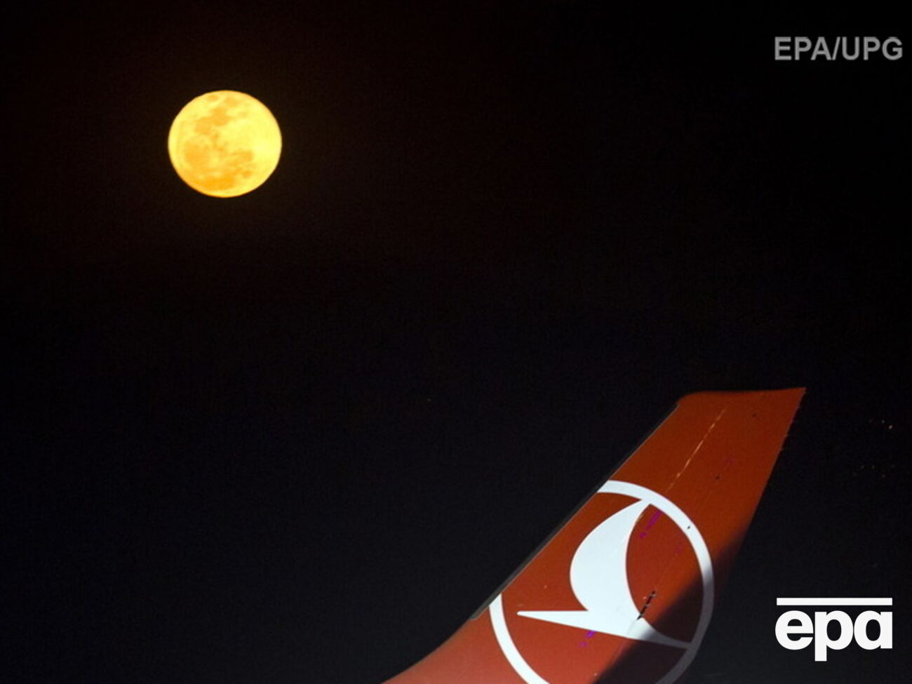 Россия закрыла небо для турецких чартеров