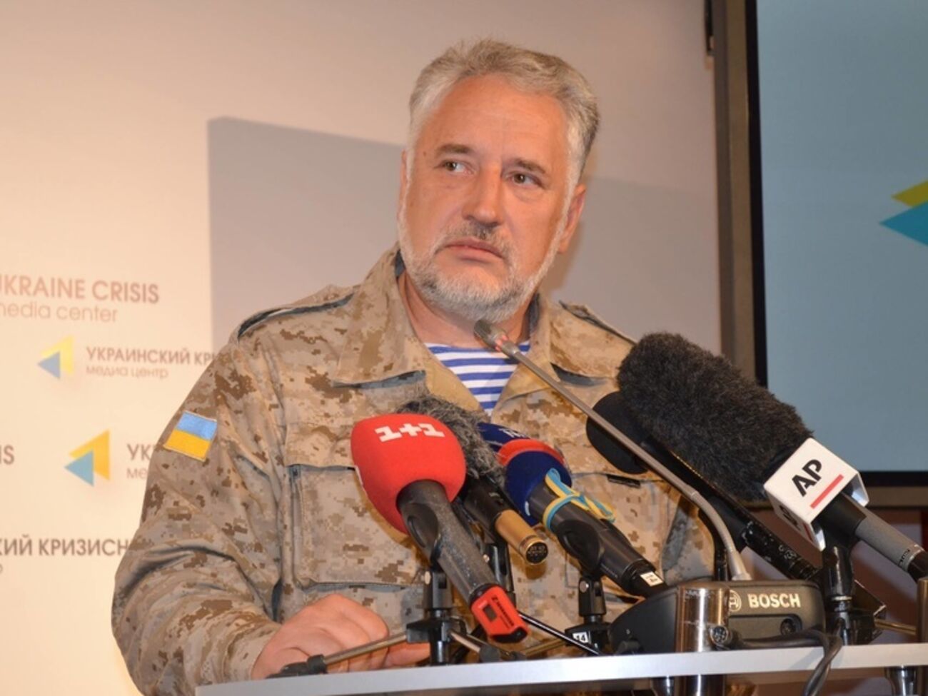 Жебривский недоволен результатами выборов в Мариуполе и Красноармейске