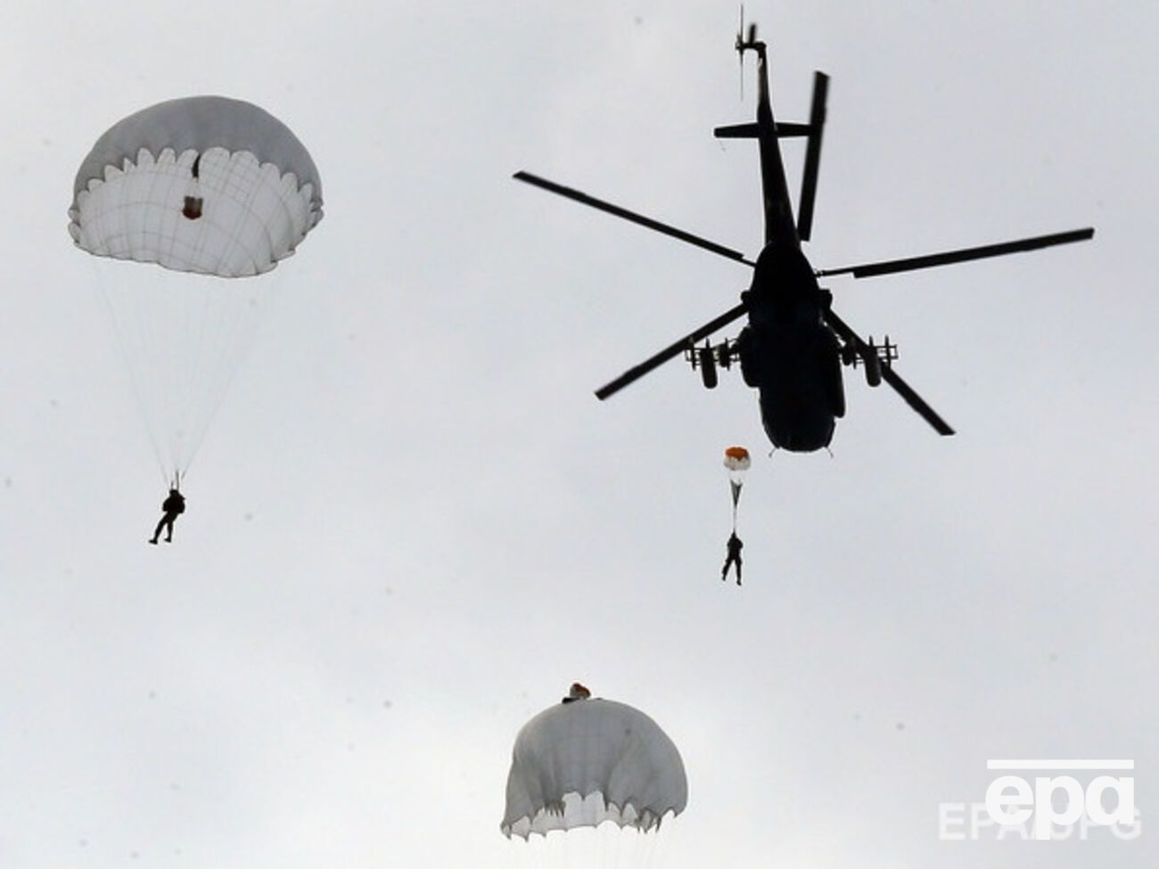 Генштаб продолжает работать над концепцией Сил спецопераций, сообщил Волошин