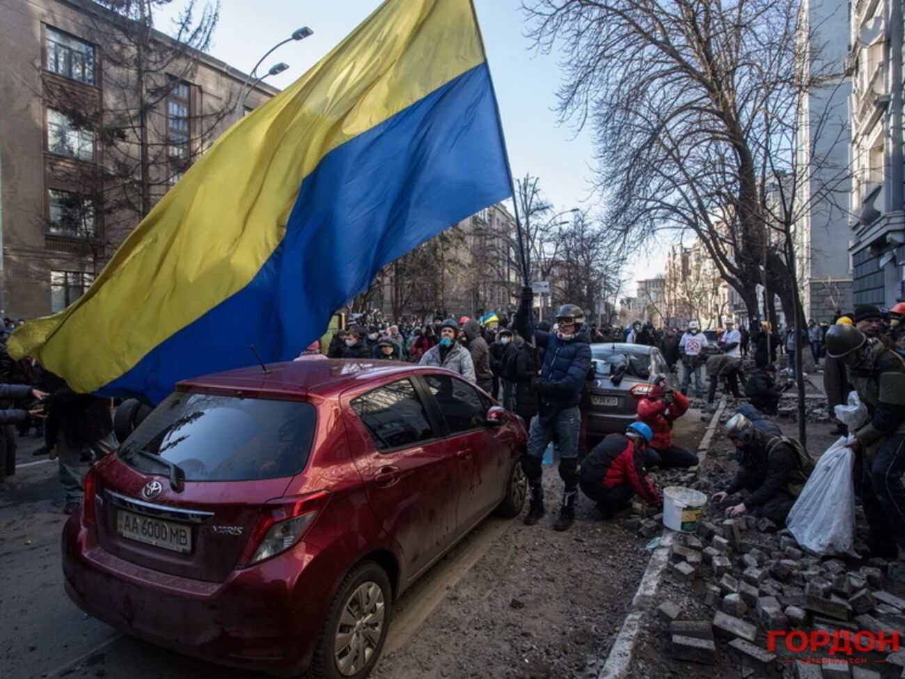 Противостояние майдановцев с титушками в Киеве происходило несколько недель