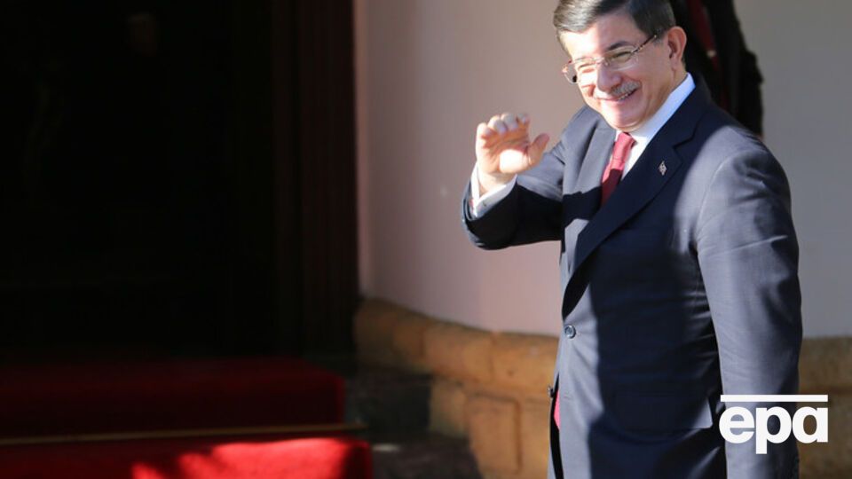 Давутоглу пообещал вернуть в Турцию нерастаможенную Россией сельхозпродукцию