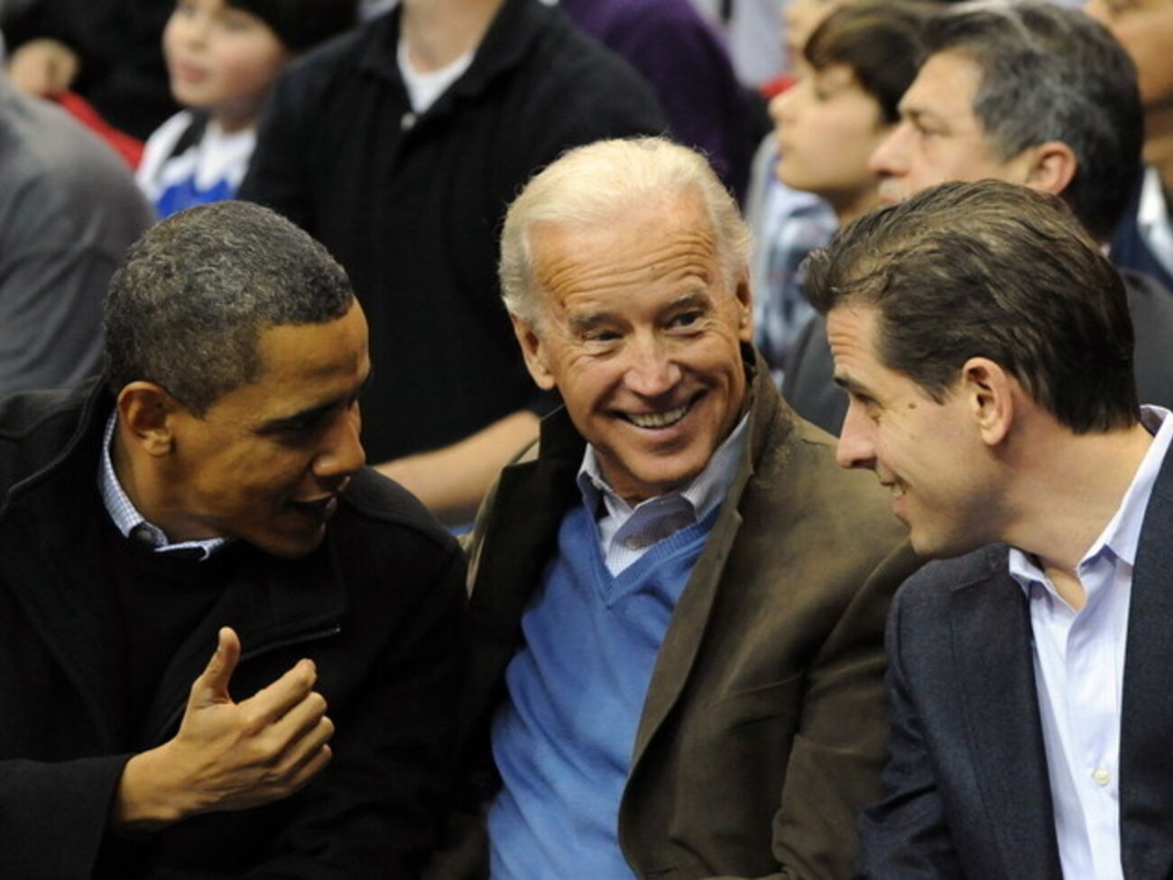 Хантер Байден (справа) с отцом и президентом США Бараком Обамой