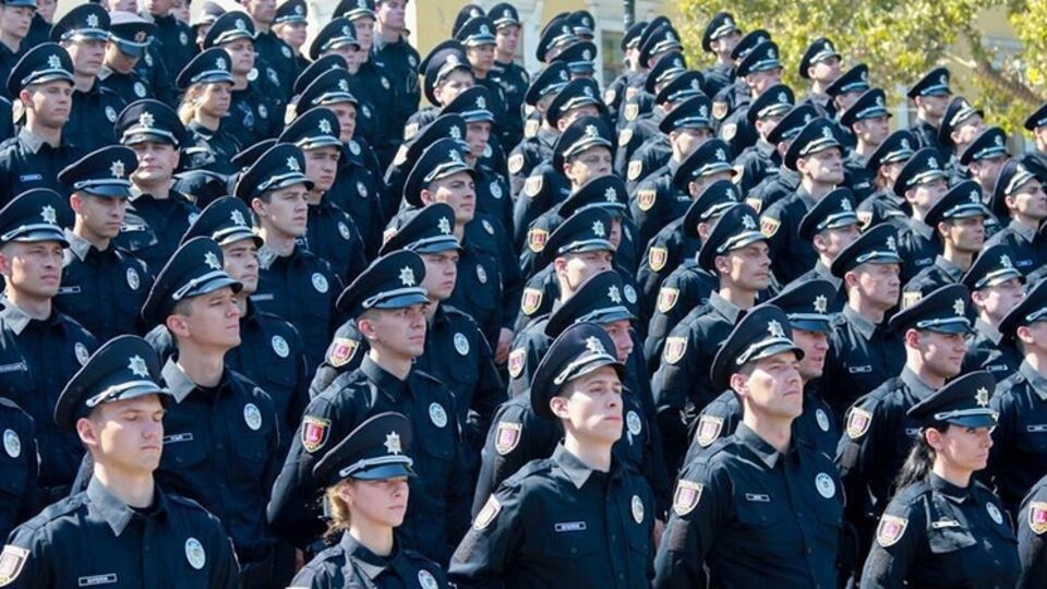 Через полгода патрульные будут работать почти в трех десятках городов
