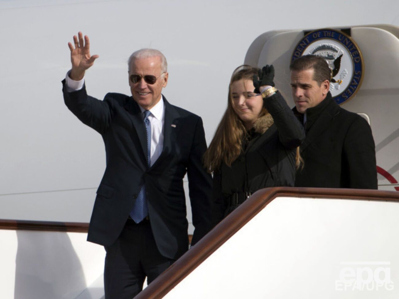 Иногда Хантер Байден сопровождает отца в заграничных поездках