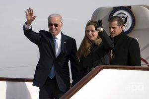 Иногда Хантер Байден сопровождает отца в заграничных поездках