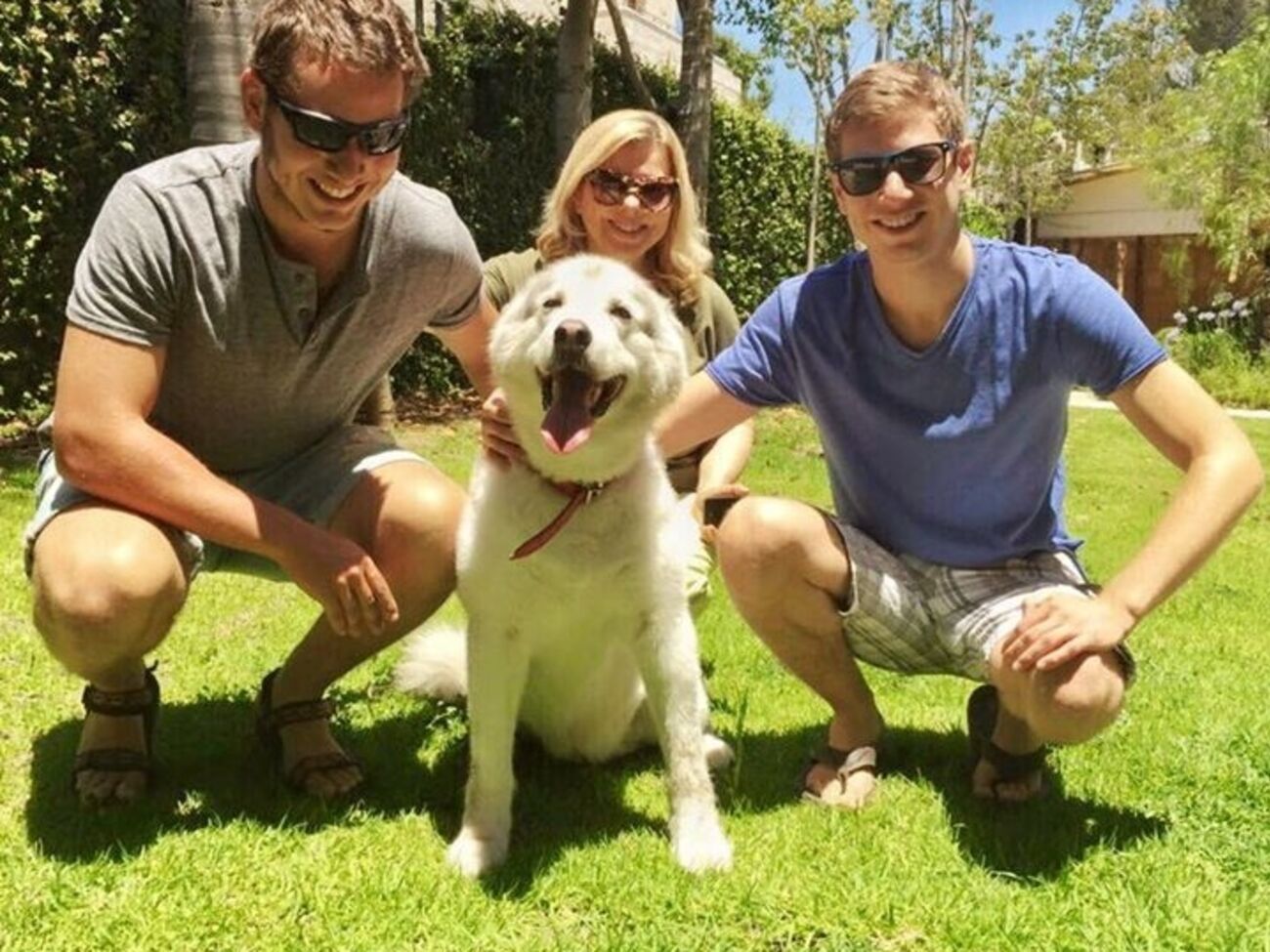 Семья&nbsp;Биньямина Нетаньяху со своим домашним питомцем