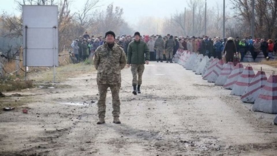 С 7 июля попасть на временно оккупированную территорию можно с помощью электронных пропусков