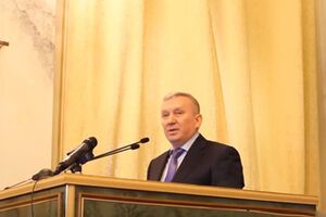 Побитый Парасюком генерал СБУ Писный подал в суд и требует компенсации за моральный ущерб