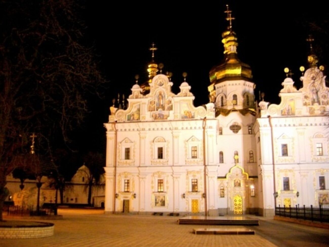 В Киево-Печерской лавре считают, что единственная православная церковь в Украине относится к Московскому патриархату