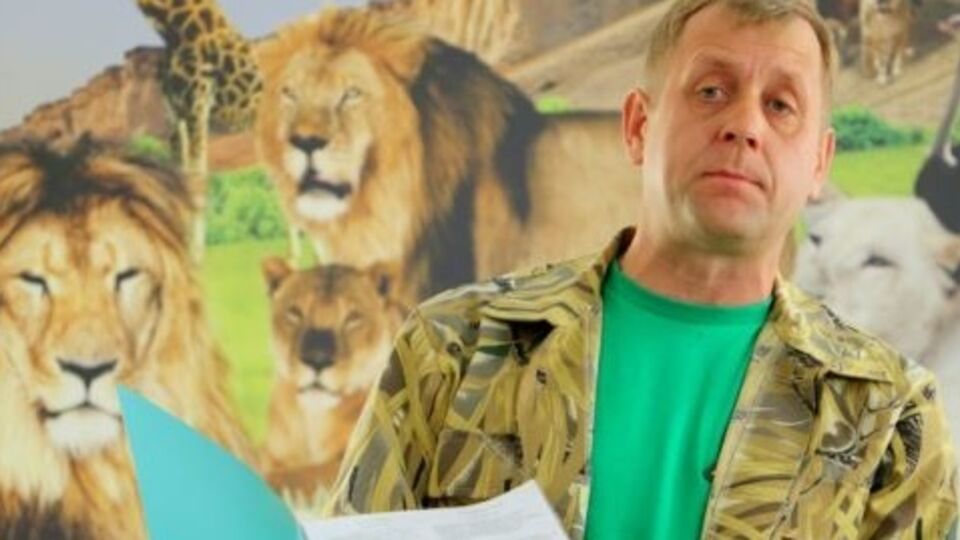 Поклонская посоветовала Зубкову садиться в клетку в зоопарке и протестовать там