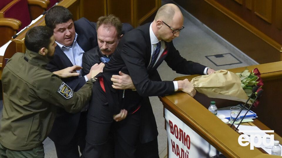 Барна сорвал выступление Яценюка в парламенте