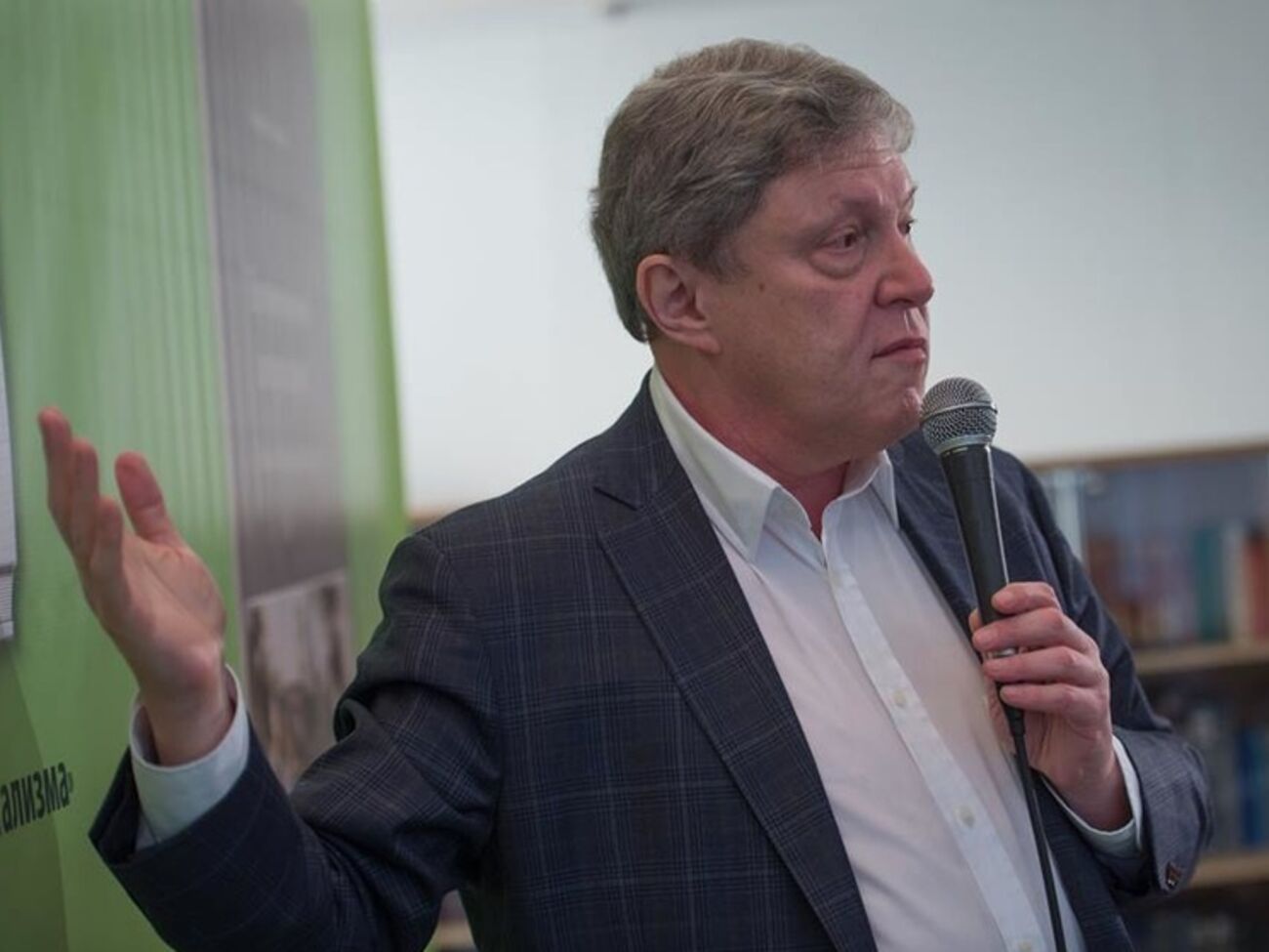 Григорий&nbsp;Явлинский: У китайцев своя повестка дня. Они проводят в зимних условиях маневры. Зачем?