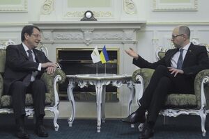 Президент Кипра Никос Анастасиадис и премьер-министр Украины Арсений Яценюк