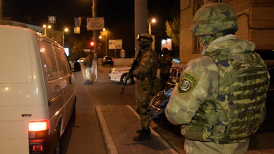 К праздникам украинские силовики усилят работу на блокпостах