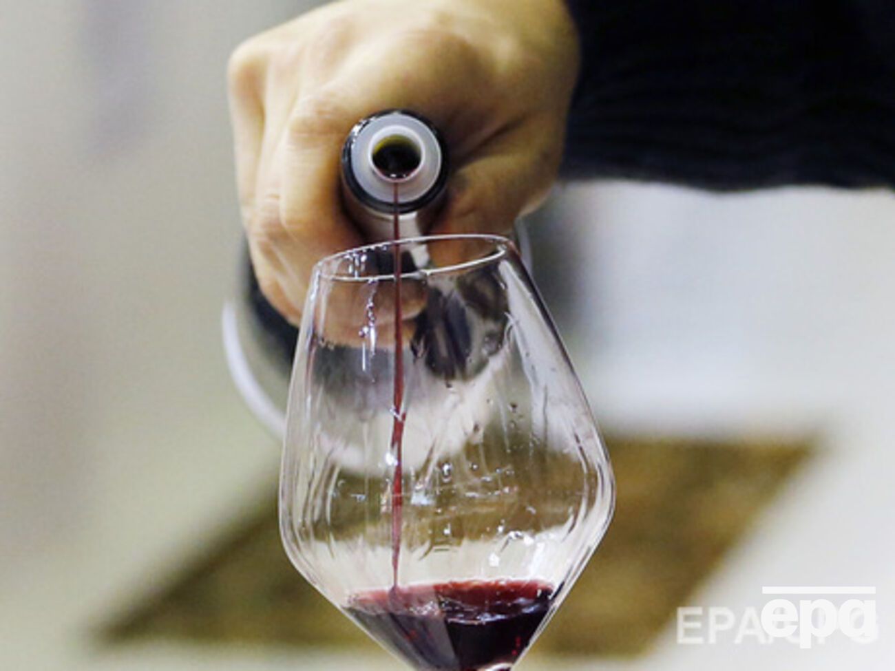 В Симферополе сняли запрет на продажу алкоголя