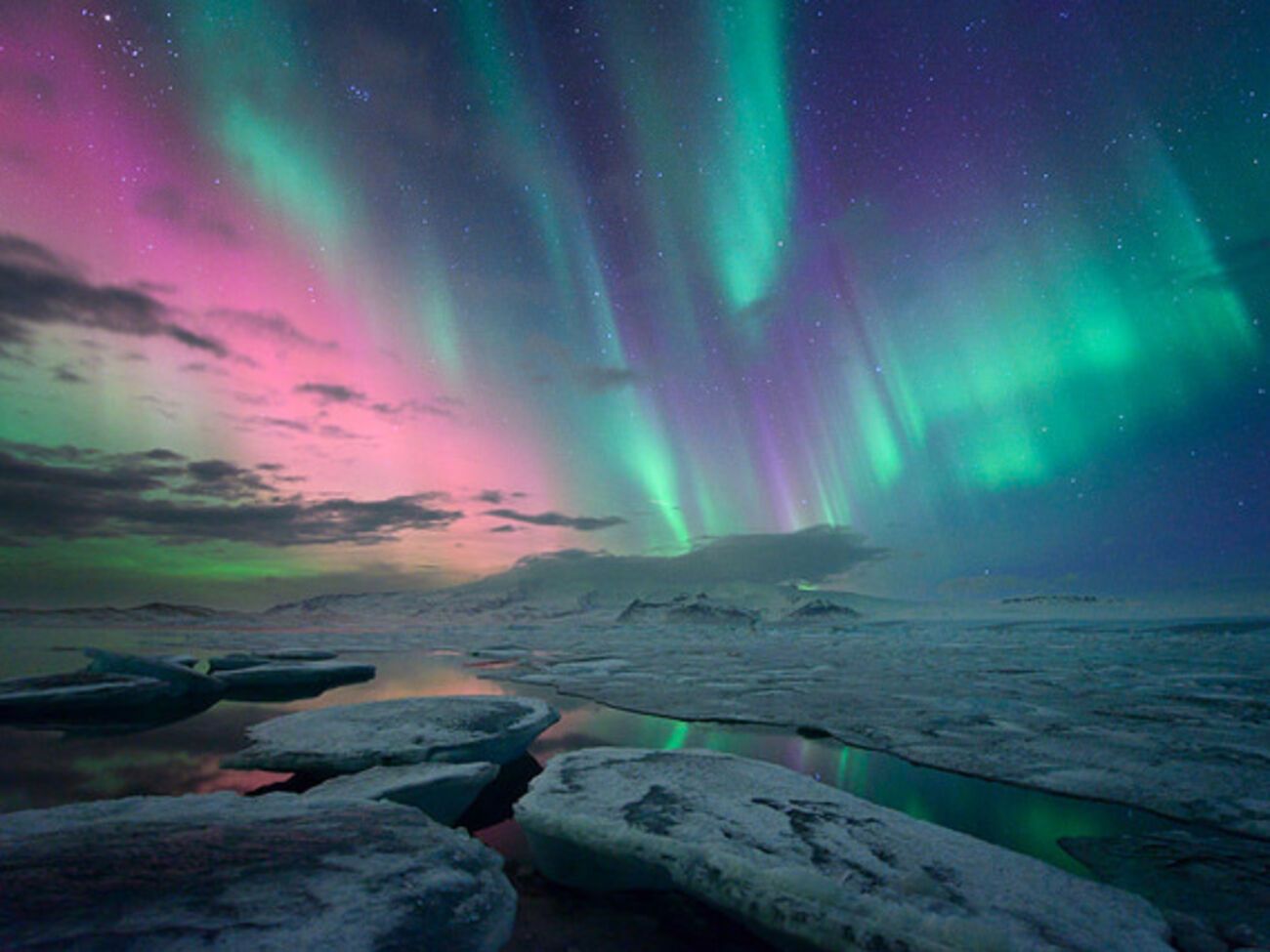 Северное сияние &ndash;&nbsp;одно из красивейших явлений природы на Земле