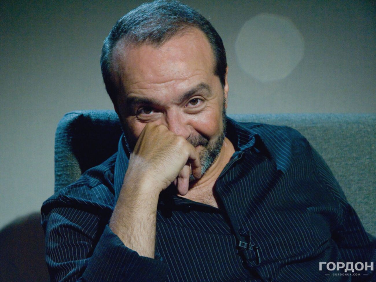 Шендерович:&nbsp;Выпьем разом за&nbsp;все свободы, в Конституции упомянутые. Молча, не&nbsp;чокаясь