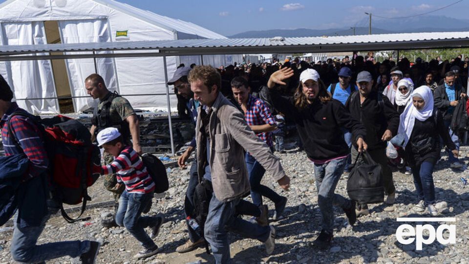 Латвия согласилась начать прием беженцев