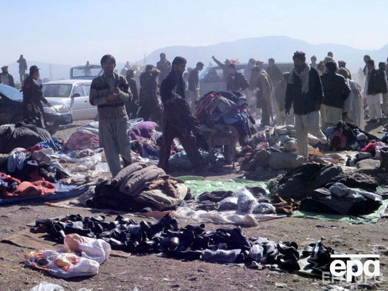 В результате взрыва в Пакистане погибли как минимум 15 человек