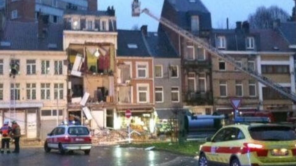 В Бельгии взрывом снесло фасад в жилом доме