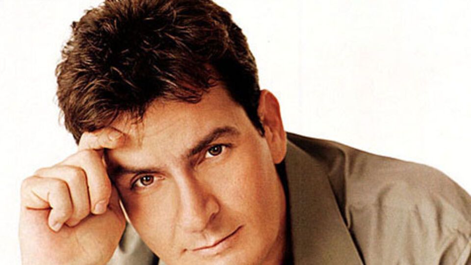 Скандал с признанием Чарли Шина в его ВИЧ-положительном статусе не утихнет вплоть до следующего года