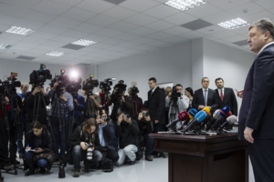 Порошенко: Я обратился к Кабинету Министров с предложением проработать поднятый в электронной петиции вопрос с учетом мирового опыта