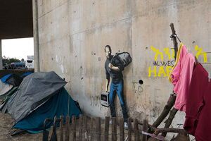 Во Франции появилось граффити с сыном мигранта из Сирии Стивом Джобсом