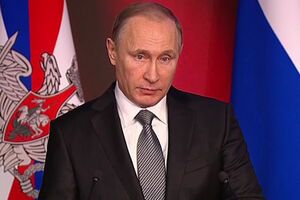 О том, что Россия оказывает поддержку сирийской оппозиции, Путин заявил на заседании коллегии Минобороны РФ