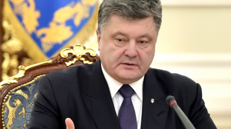 Порошенко: Защитить госкомпании от политического вмешательства можно путем перехода к холдинговой модели управления