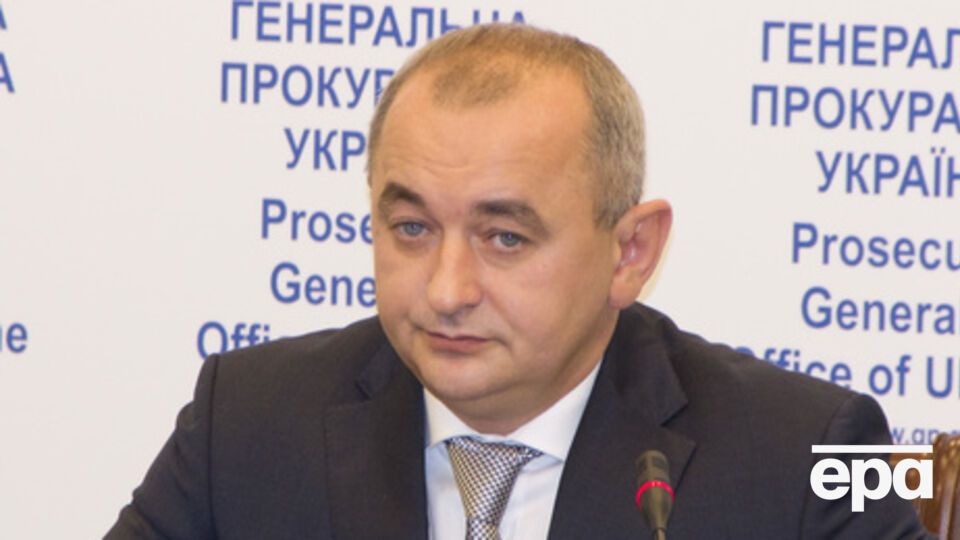 По словам Матиоса, для мужчины суд избрал меру пресечения в виде содержания под стражей, а его сестру выпустили под залог в размере 740 тыс. грн