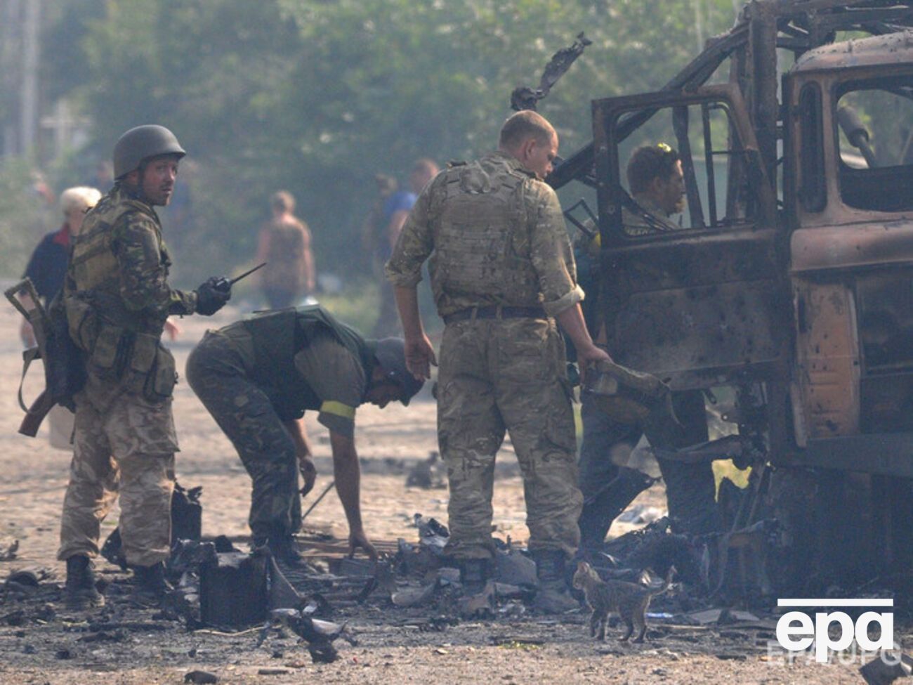С обеих сторон конфликта в военных действиях на Донбассе участвует около 100 белорусов