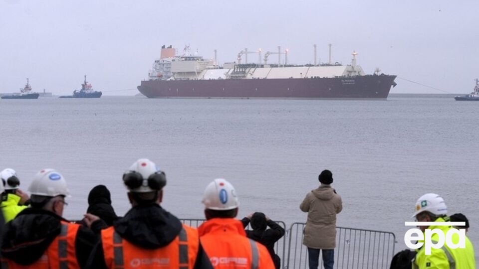 Первый танкер с катарским газом прибыл в Польшу 11 декабря