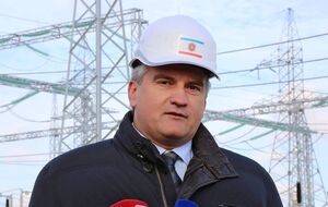 Аксенов: Несмотря на то, что с подключением второй нитки энергомоста Крым обеспечен электроэнергией практически полностью, все еще существует определенный дефицит