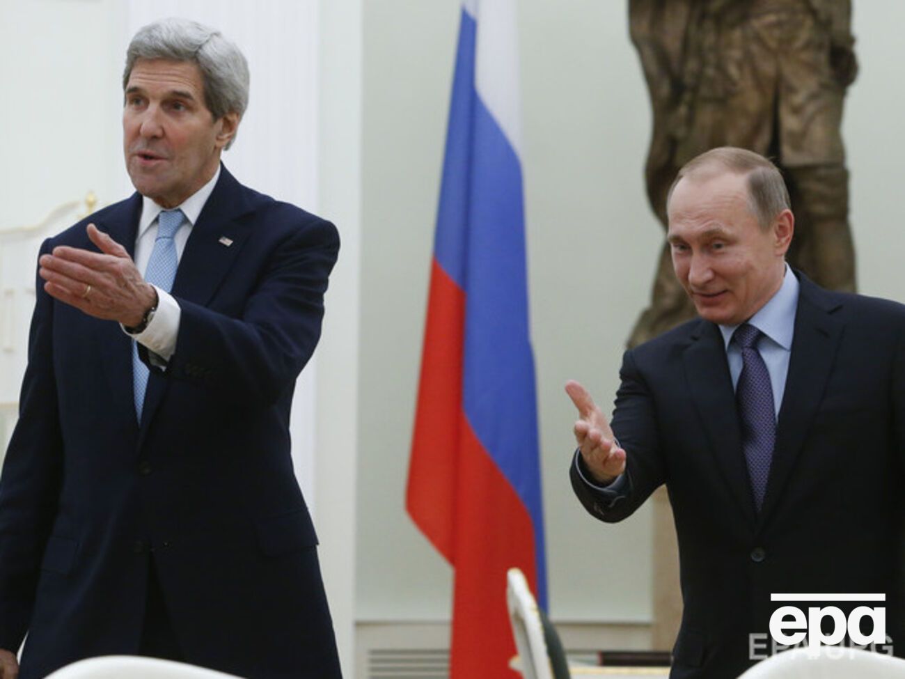 Глава Госдепа Керри и президент РФ Путин перед началом переговоров