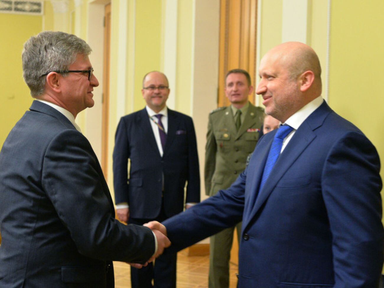 Турчинов встретился с главой Бюро национальной безопасности Польши