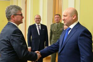 Турчинов встретился с главой Бюро национальной безопасности Польши